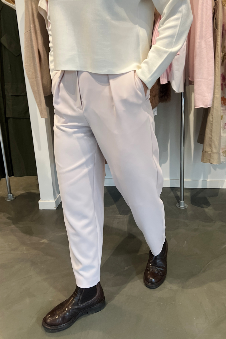 ANNETTE G�RTZ BUKS HERAS ROSA