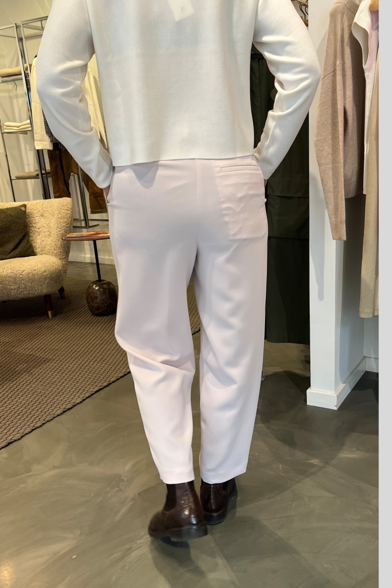 ANNETTE G�RTZ BUKS HERAS ROSA