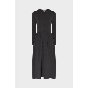 ELISE GUG KJOLE BRUN