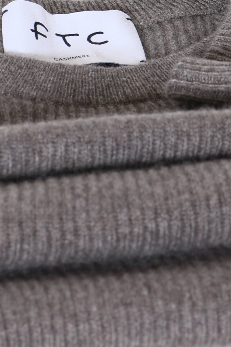 FTC CASHMERE STRIK M�RK TAUPE