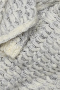 SARAH PACINI TRKLDE HVID/GR