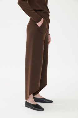 ANNETTE GRTZ STRIK BUKS HIS BRUN