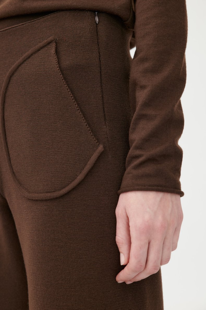 ANNETTE GRTZ STRIK BUKS HIS BRUN